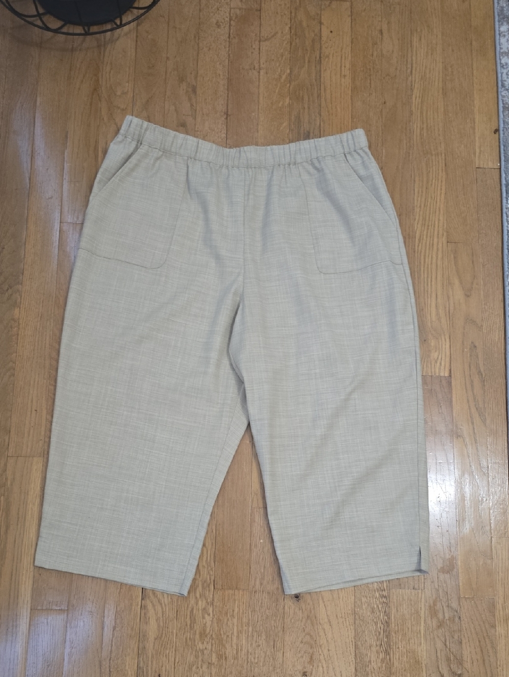 ALFRED DUNNER BRAND WOMEN'S PETITE TAN PULL-ON CAPRIS ELASTIC WAISTBAND SIZE 18P